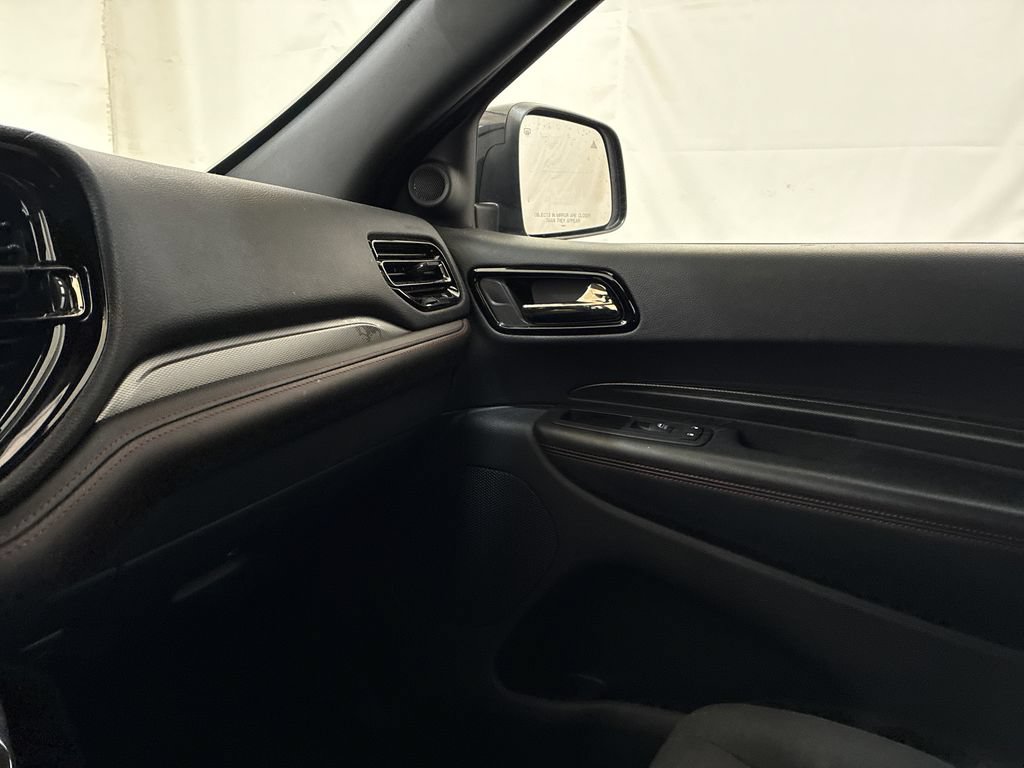 Used 2025 Dodge Durango GT AWD/4WD image 31