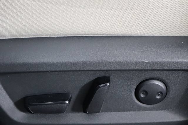 Used 2025 Nissan Rogue SV FWD image 21