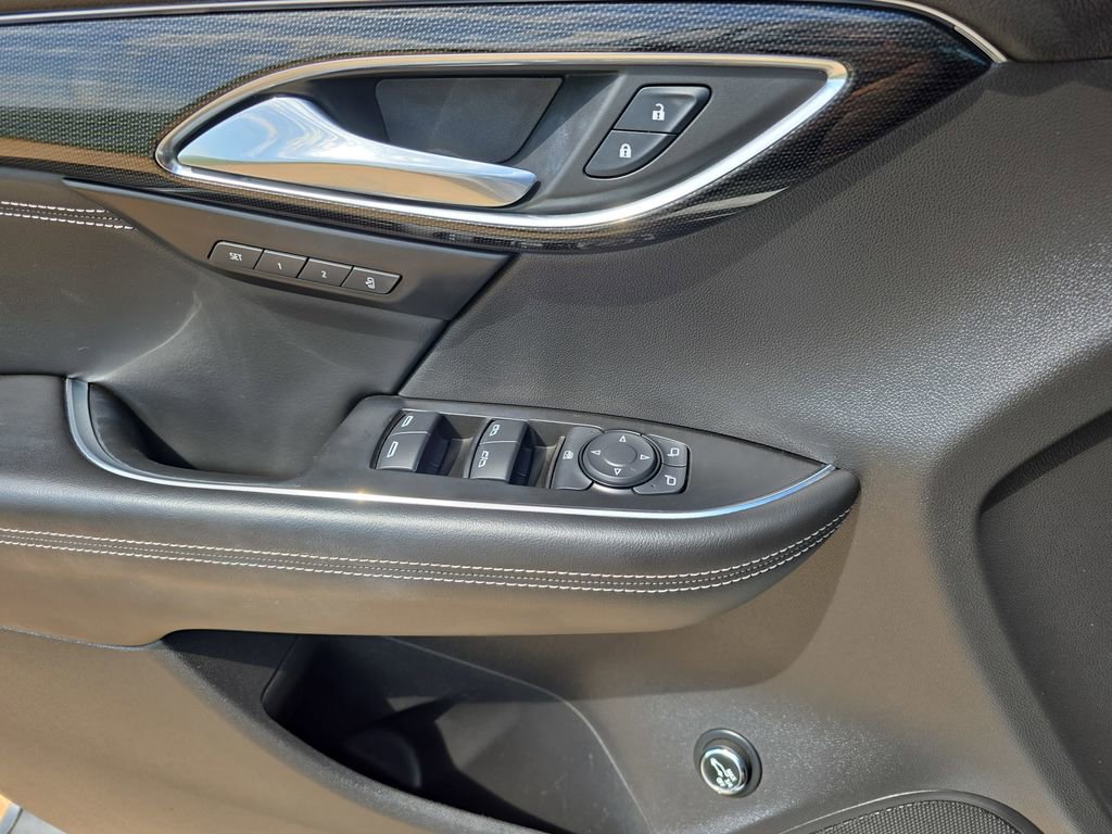 Used 2021 Buick Envision Essence w/ Sport Touring Package FWD image 28