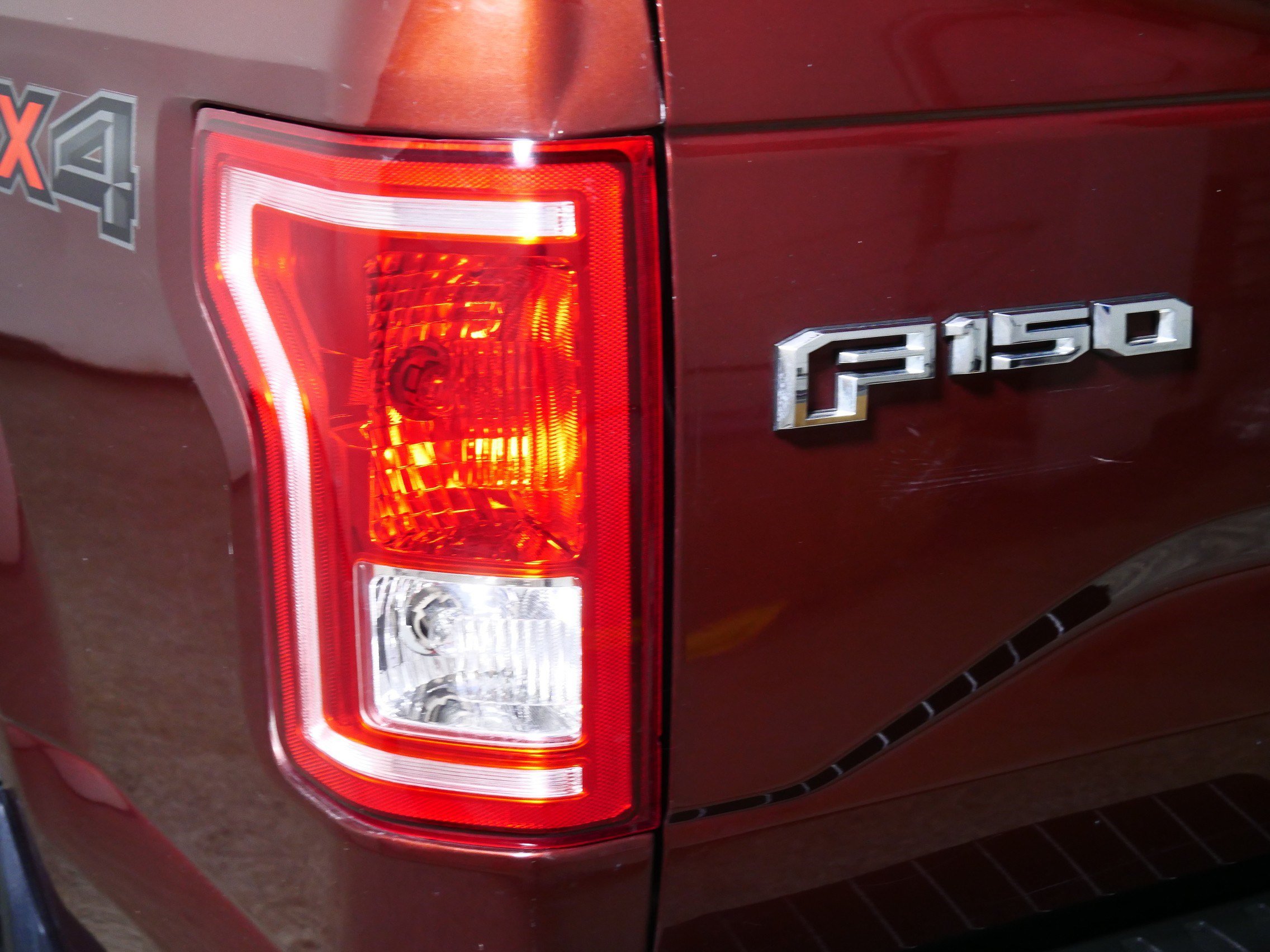 Used 2016 Ford F150 XLT w/ Equipment Group 302A Luxury AWD/4WD image 17