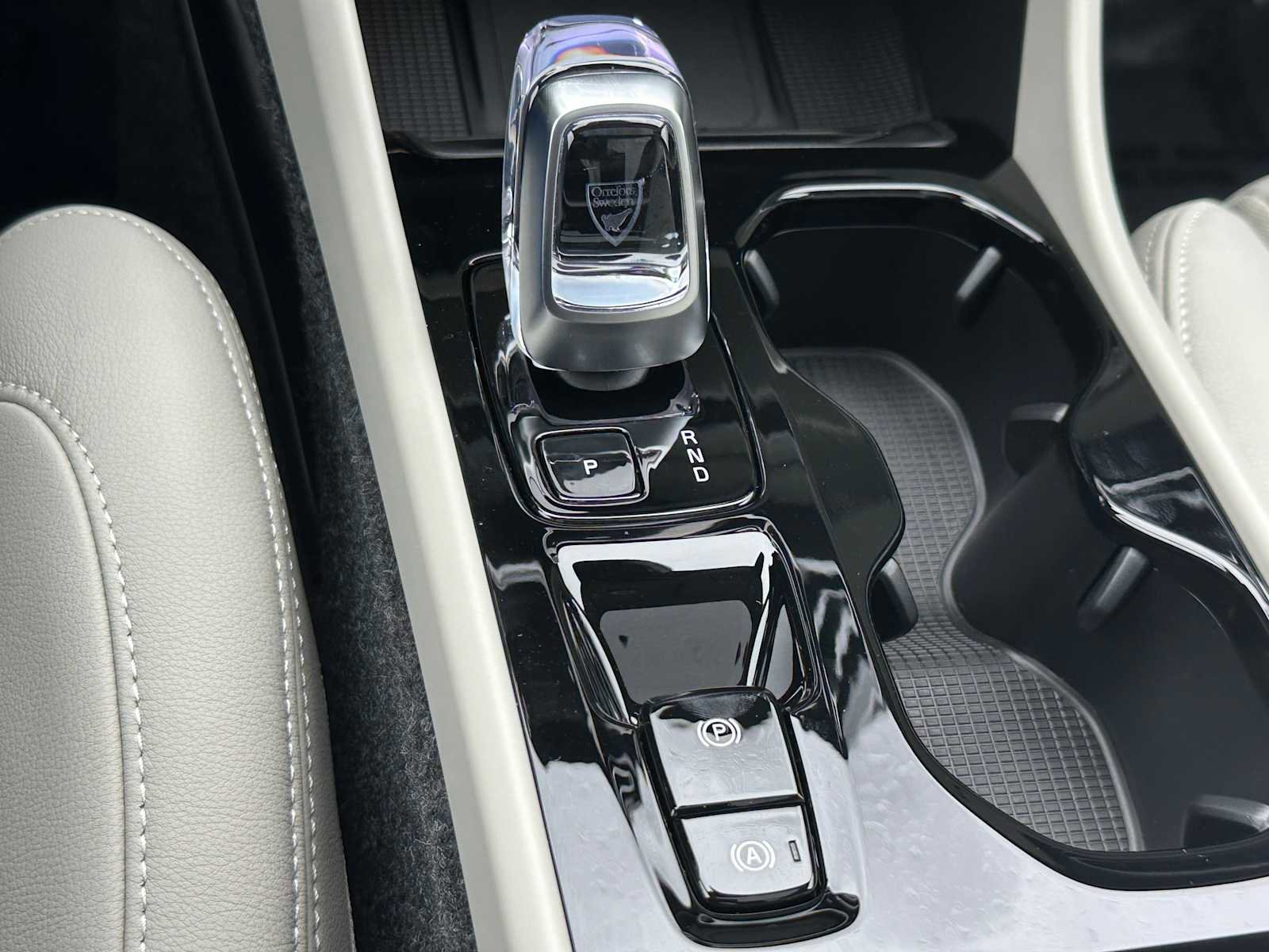 New 2026 Volvo XC40 B5 Plus w/ Climate Package image 37