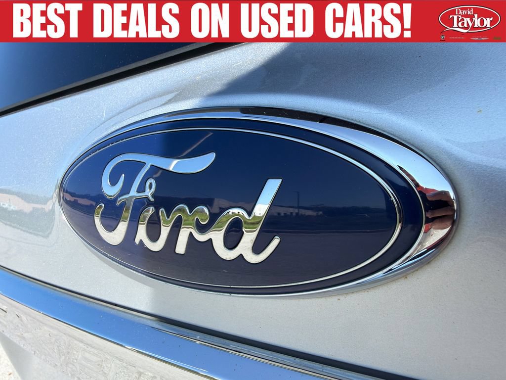 Used 2018 Ford Explorer XLT w/ Equipment Group 202A FWD image 40