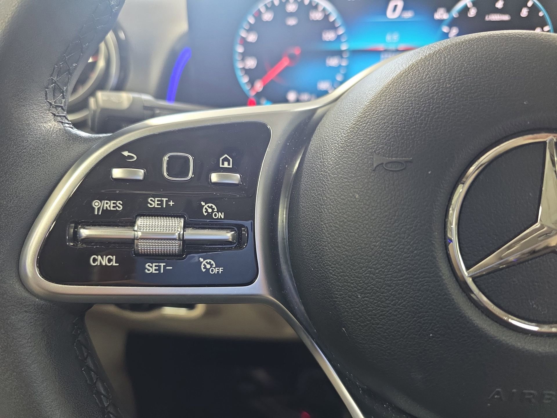 Certified 2023 Mercedes-Benz GLB 250 GLB 250 image 17