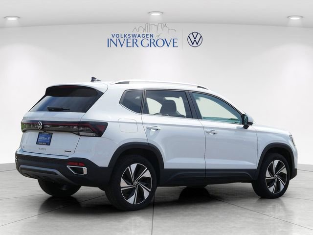 Used 2025 Volkswagen Taos SE AWD/4WD image 7