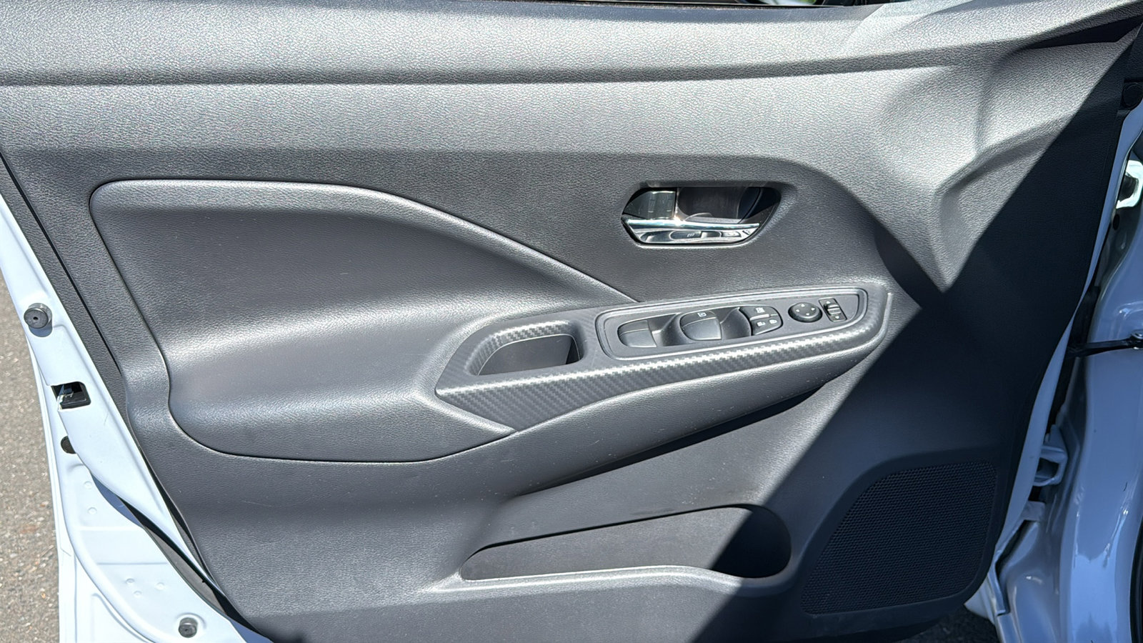 Certified 2025 Nissan Versa SV w/ Trunk Package FWD image 6