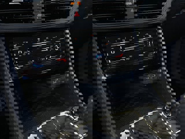 New 2025 Volkswagen Jetta SE image 22