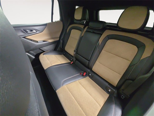 Used 2025 Chevrolet Equinox ACTIV w/ Safety and Technology Package image 13