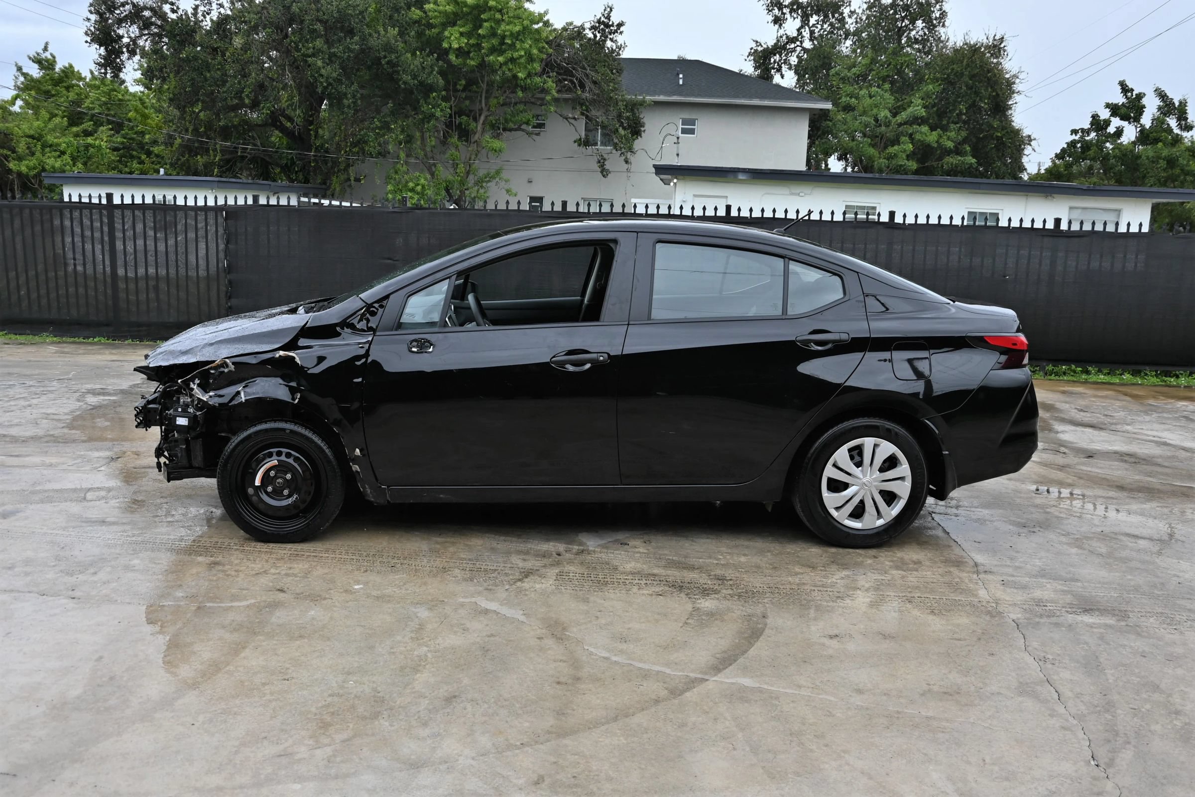Used 2025 Nissan Versa S w/ Trunk Package FWD image 6