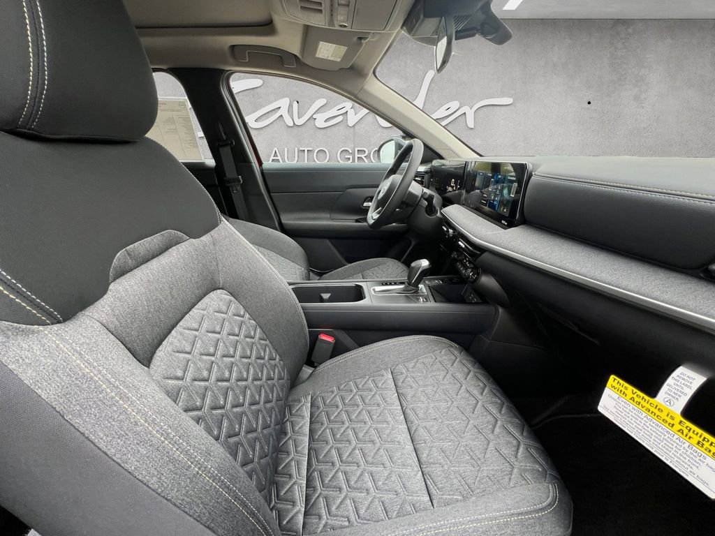 New 2026 Nissan Kicks SV image 24