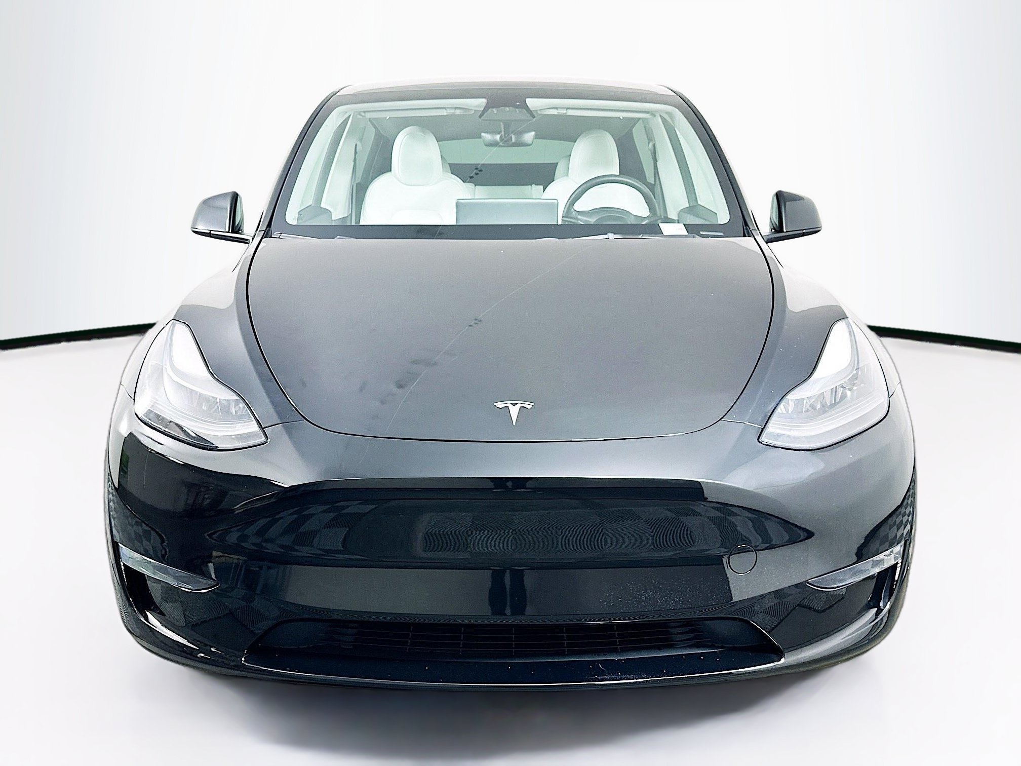Used 2023 Tesla Model Y Performance AWD/4WD image 2