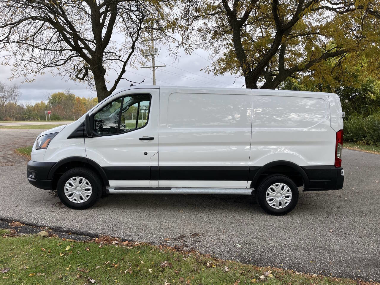 Used 2024 Ford Transit 250 Low Roof w/ Exterior Upgrade Package image 2