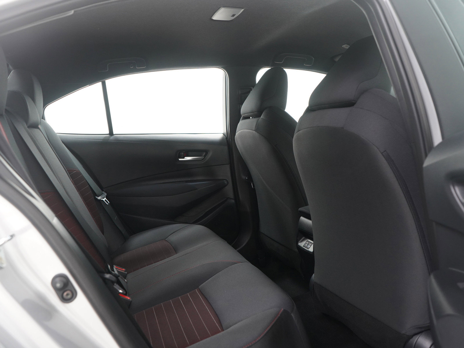 Used 2026 Toyota Corolla SE image 12