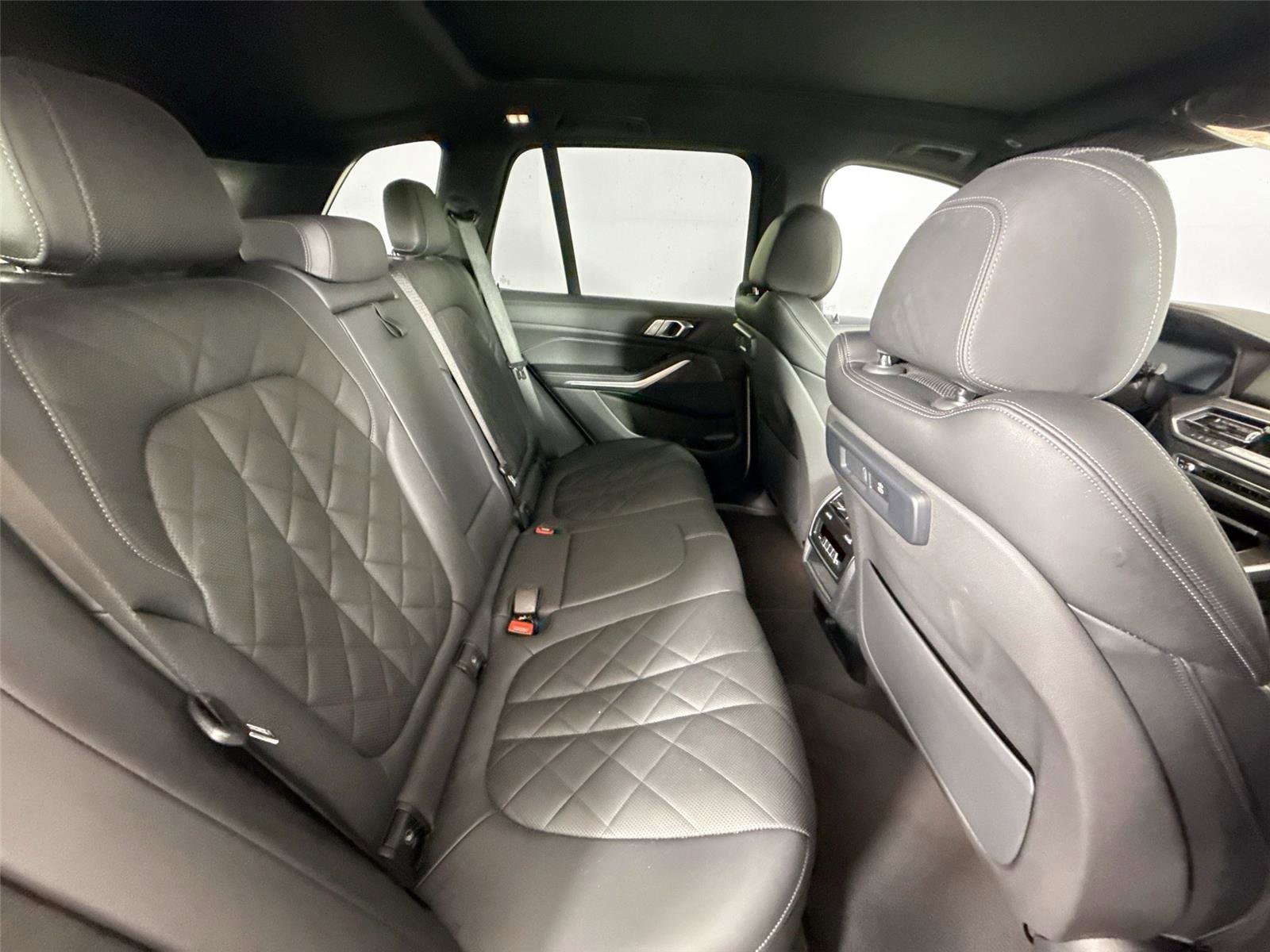 Used 2023 BMW X5 sDrive40i w/ Premium Package image 48