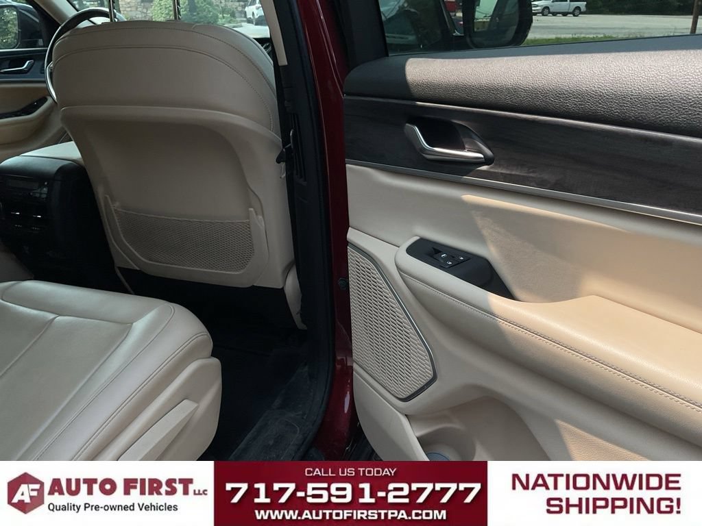 Used 2021 Jeep Grand Cherokee L Limited AWD/4WD image 13