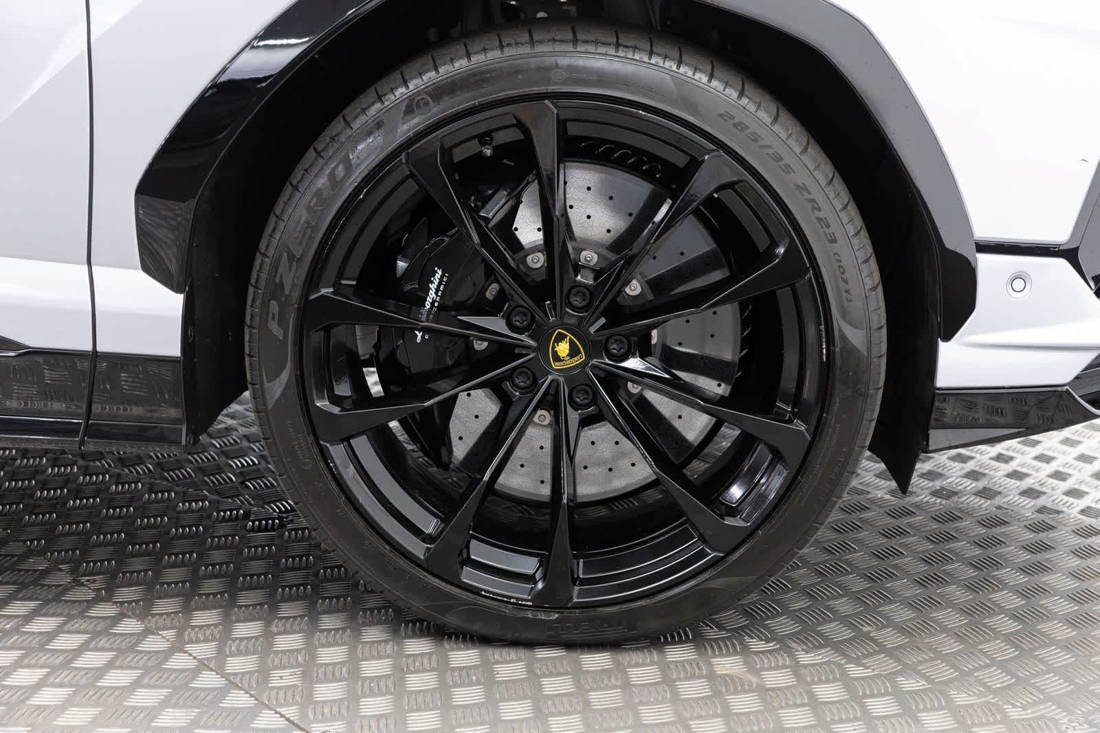 Used 2024 Lamborghini Urus S AWD/4WD image 56