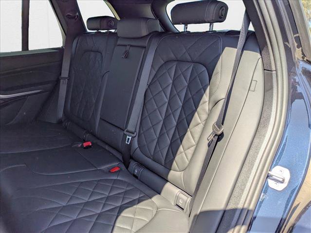 Used 2026 BMW X5 xDrive40i w/ M Sport Package image 15
