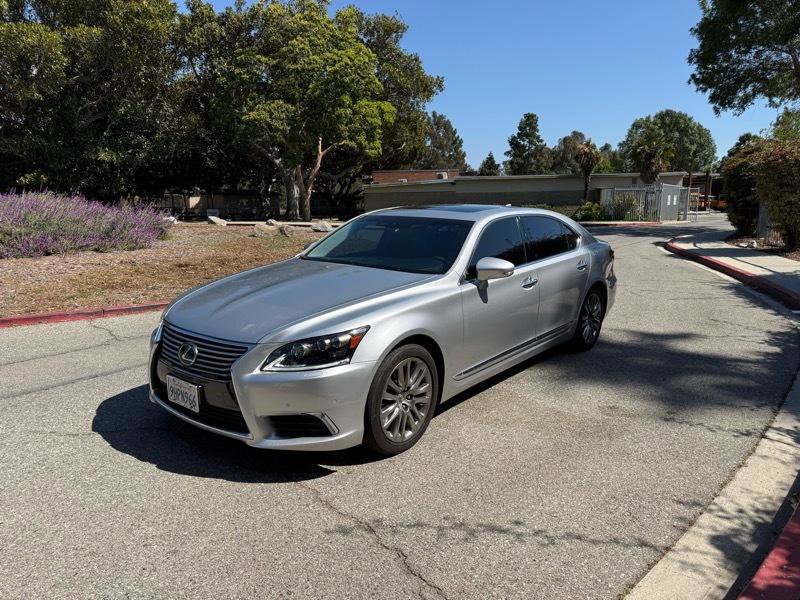 Used 2015 Lexus LS 460 L w/ Ultra Luxury Package AWD/4WD image 3