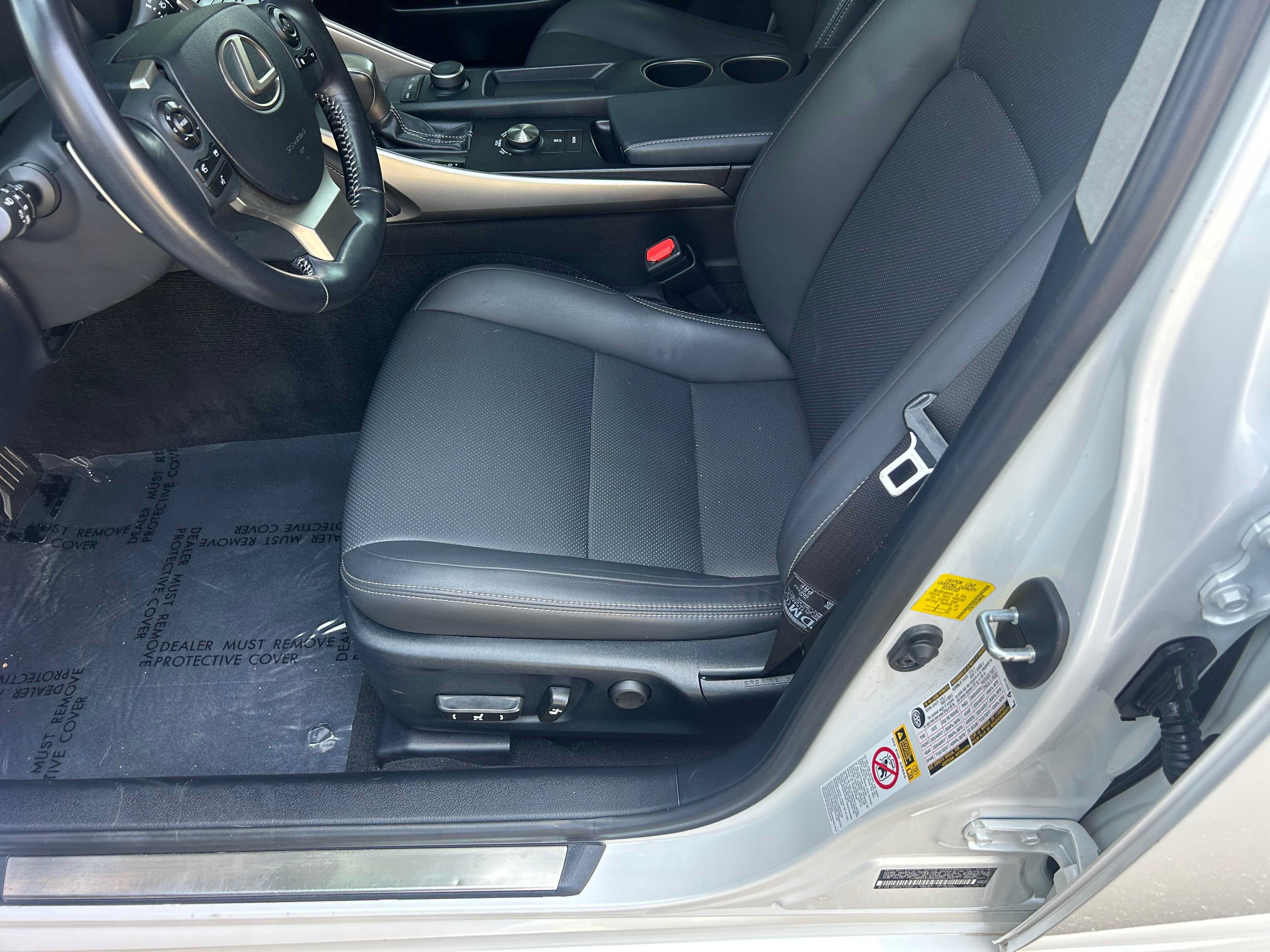 Used 2016 Lexus IS 200t RWD image 16