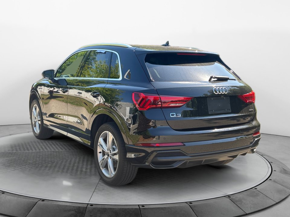 Used 2022 Audi Q3 2.0T Premium Plus AWD/4WD image 5