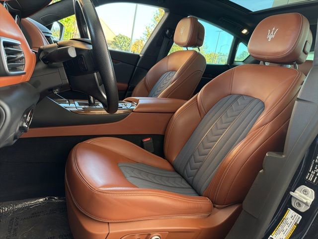 Certified 2022 Maserati Levante GT AWD/4WD image 15