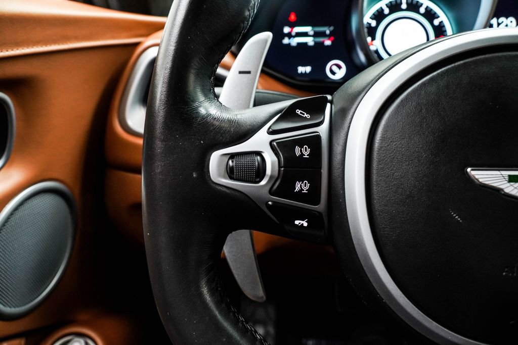 Used 2021 Aston Martin V8 Vantage Roadster RWD image 38