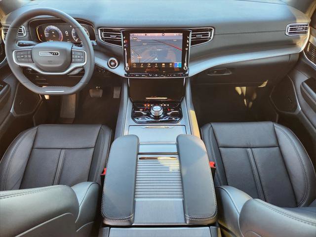 Certified 2025 Jeep Wagoneer Series II image 35