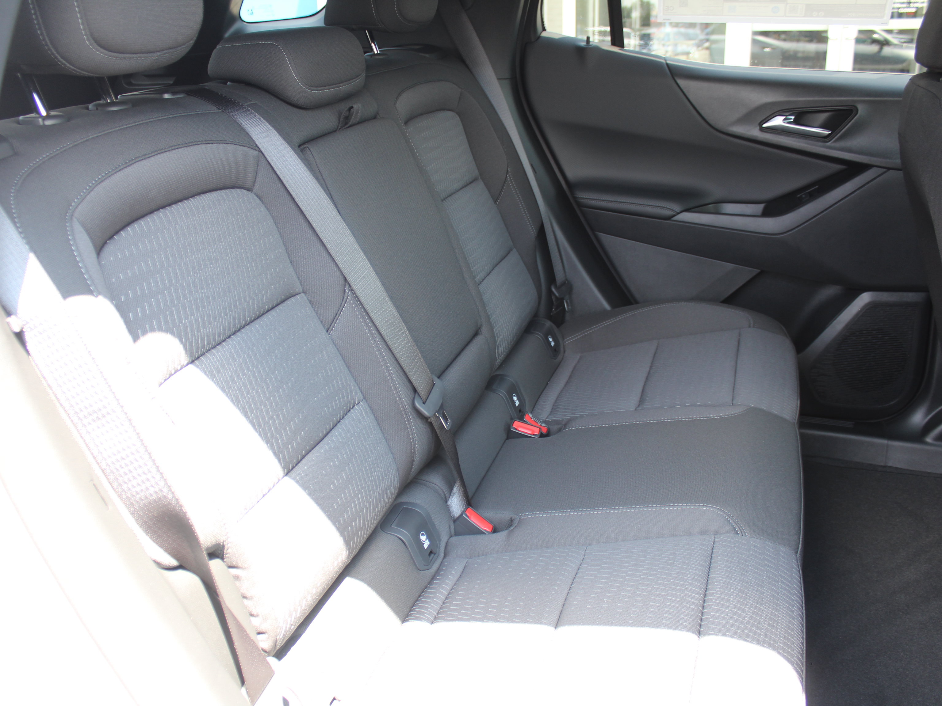New 2027 Chevrolet Equinox LT w/ Safety and Technology Package AWD/4WD image 16
