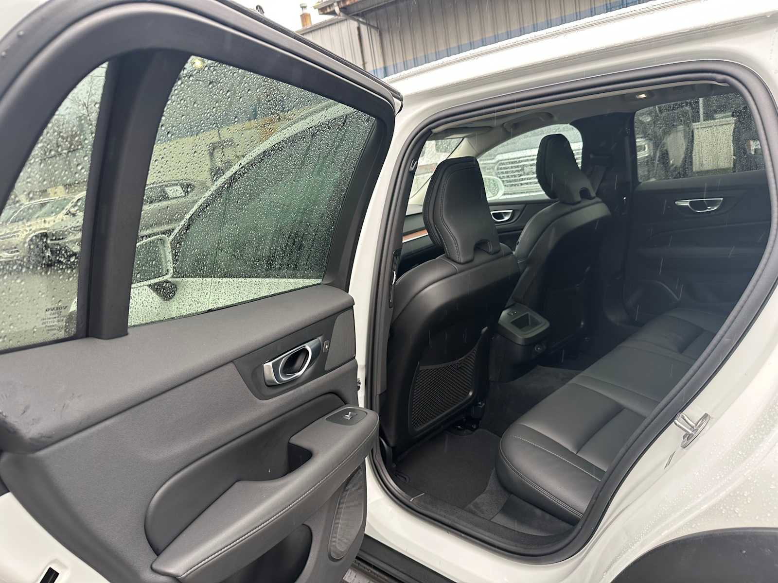 Certified 2025 Volvo V60 B5 Cross Country Plus image 16