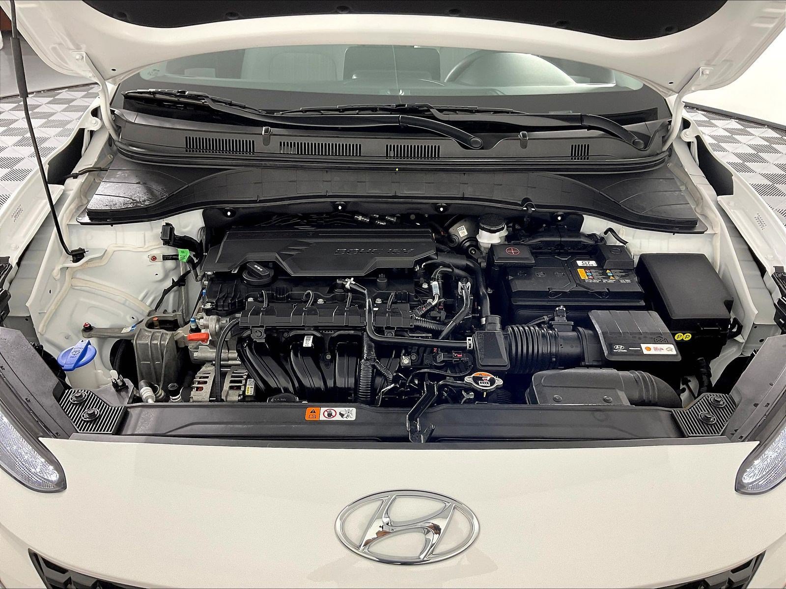 Certified 2023 Hyundai Kona SEL w/ Cargo Package AWD/4WD image 28