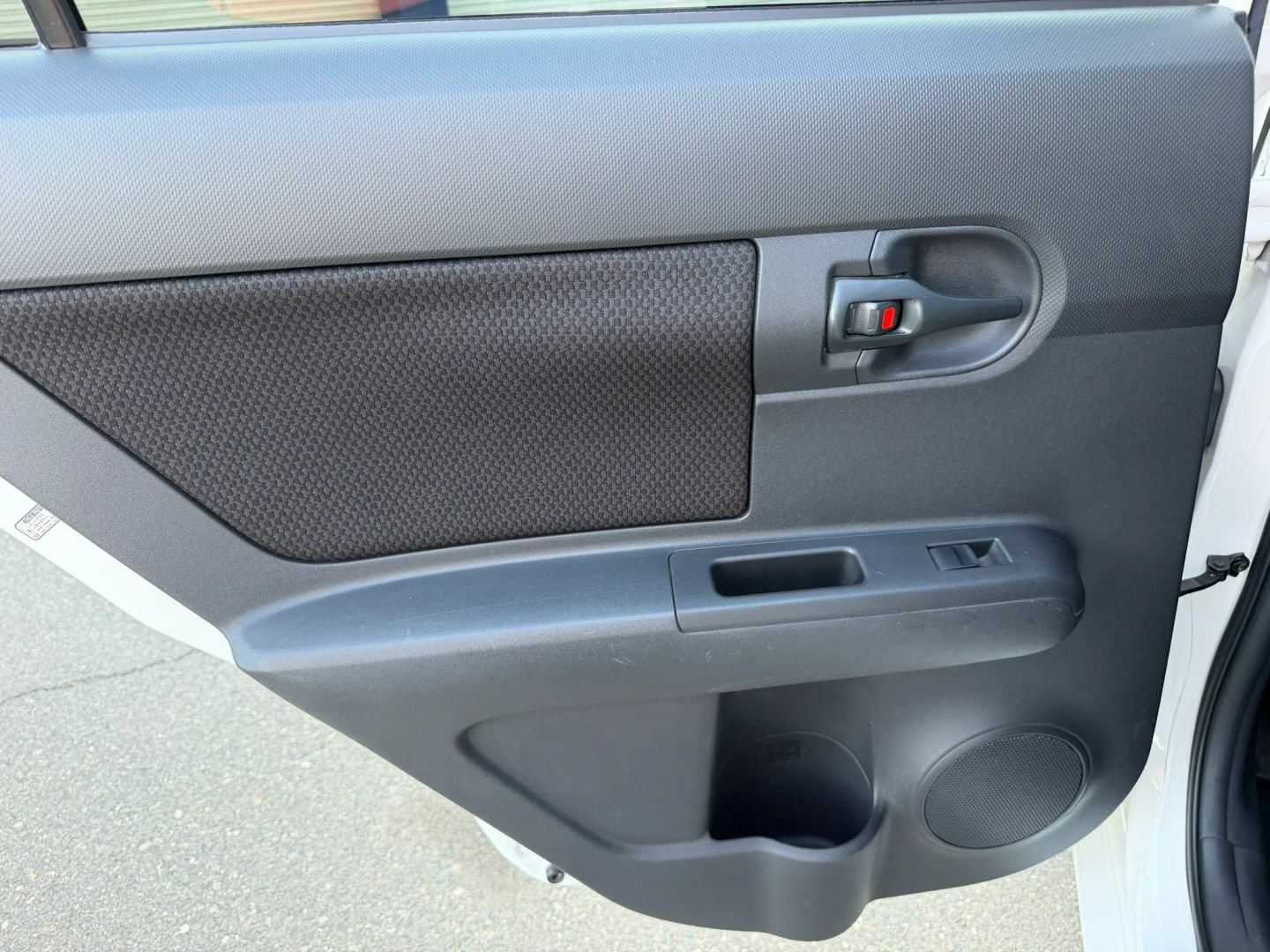 Used 2010 Scion xB FWD image 12