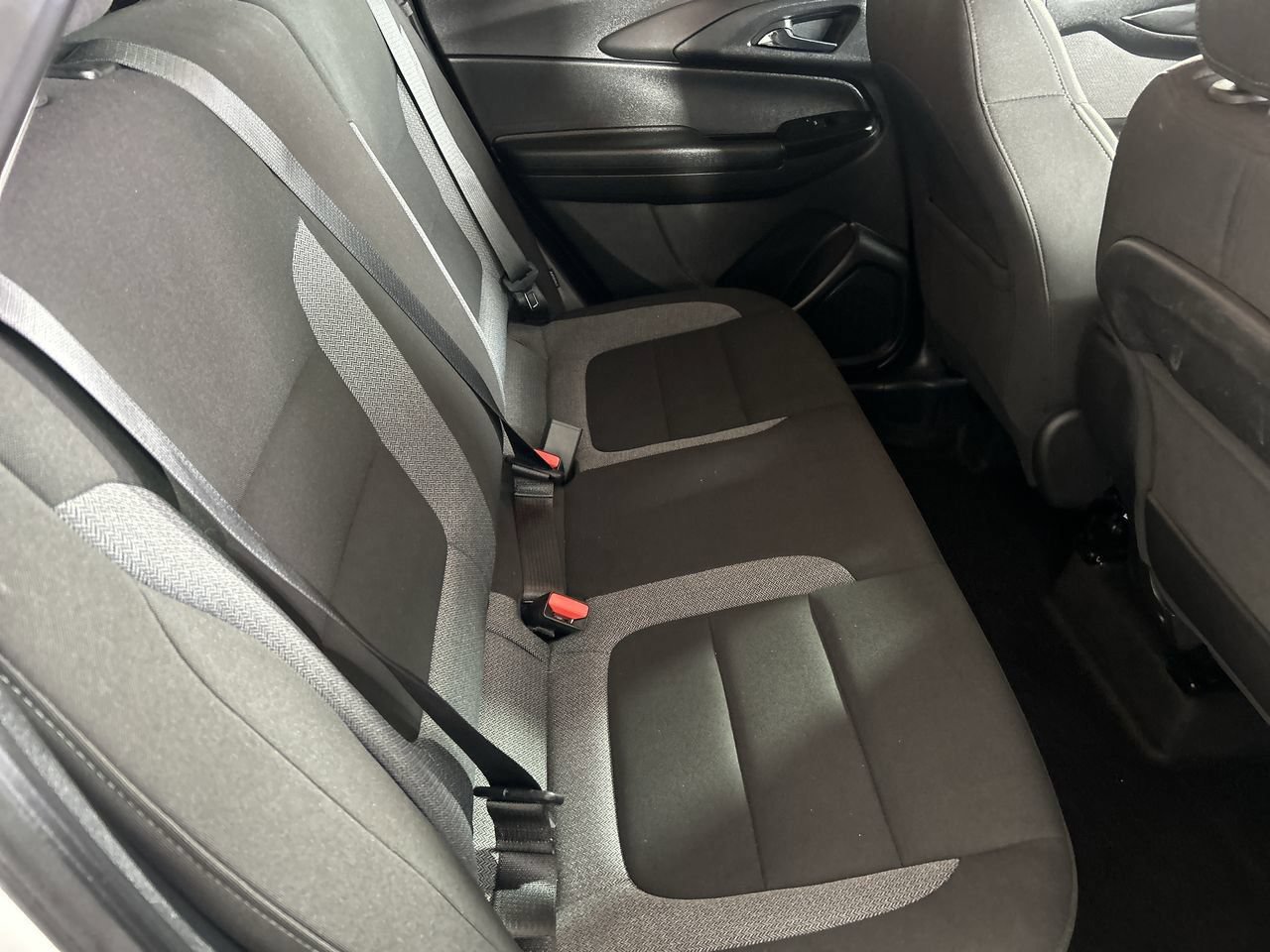 Used 2025 Chevrolet TrailBlazer LT FWD image 25