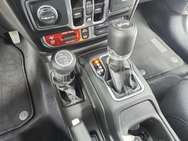 Used 2025 Jeep Wrangler Unlimited Rubicon AWD/4WD image 25