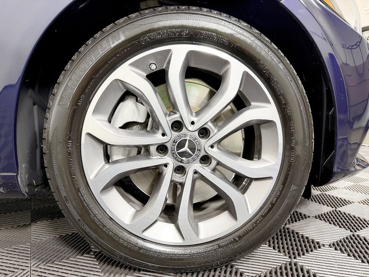 Used 2018 Mercedes-Benz C 300 4MATIC Sedan image 27