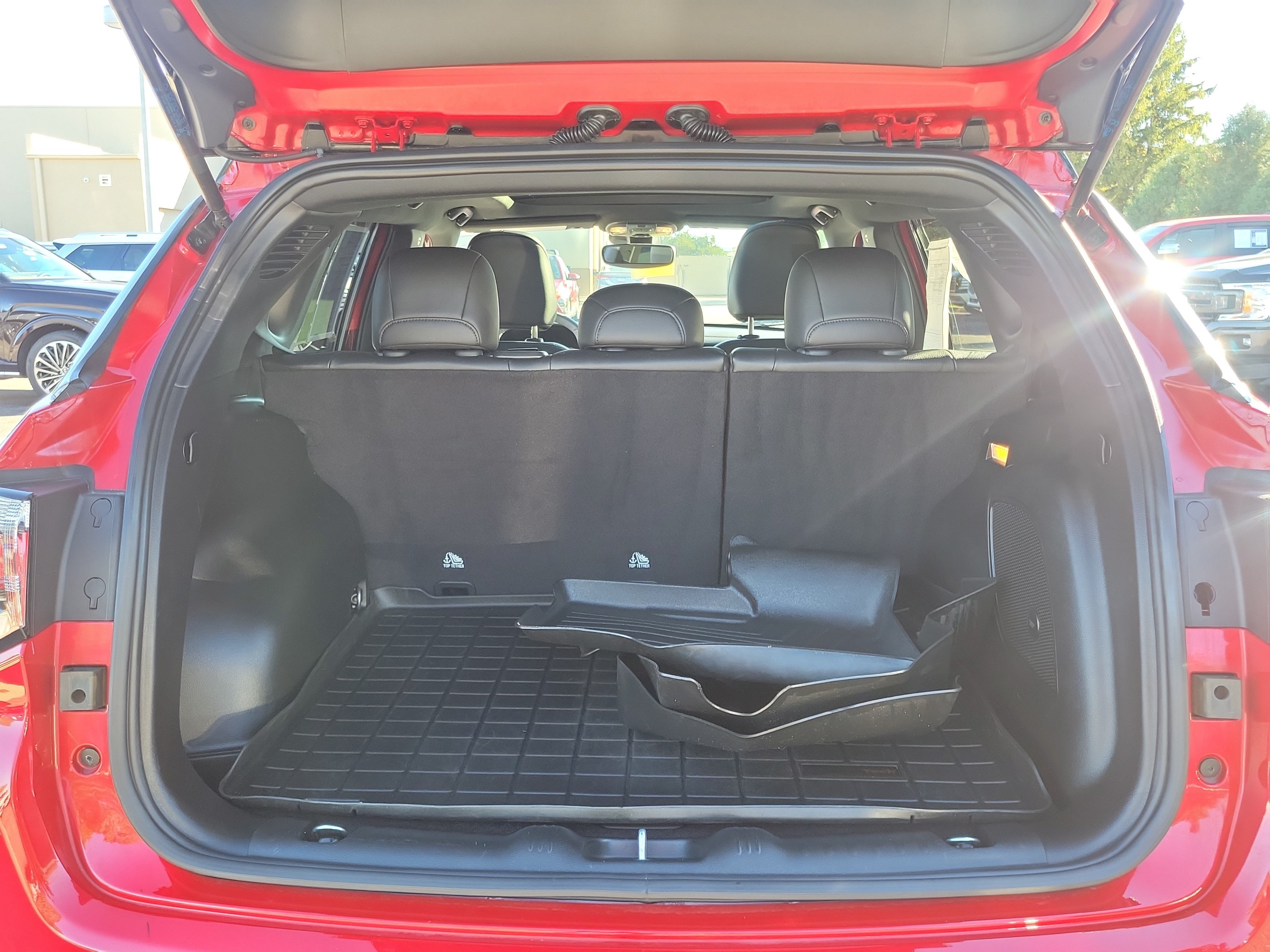 Used 2024 Jeep Compass Limited w/ Sun and Sound Group AWD/4WD image 8