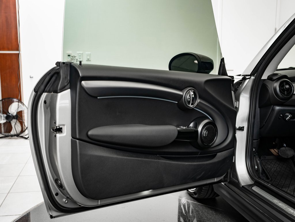 Used 2024 MINI Cooper SE image 26