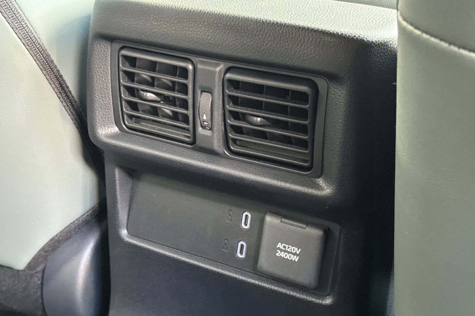 Certified 2025 Toyota 4Runner Trailhunter image 16