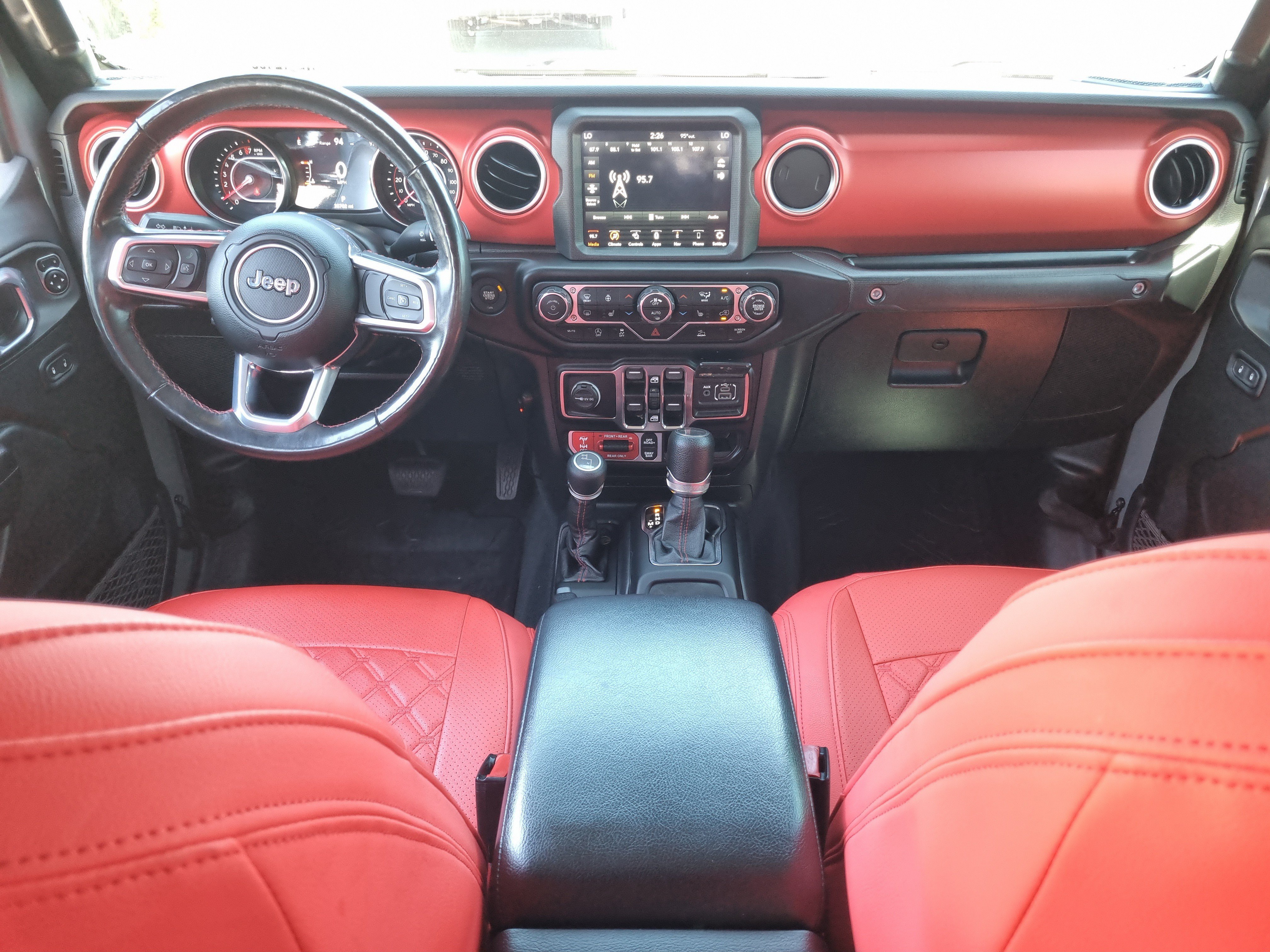 Used 2022 Jeep Gladiator Rubicon w/ Cold Weather Group AWD/4WD image 13