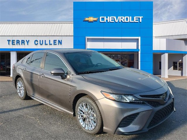 Used 2019 Toyota Camry SE
