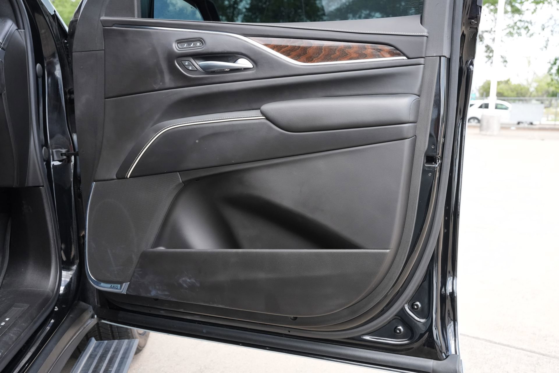 Used 2022 Cadillac Escalade Sport Platinum image 29