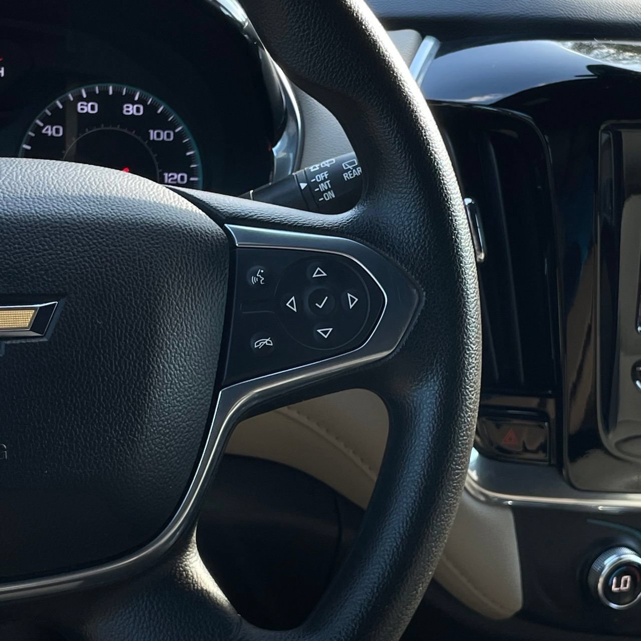 Certified 2023 Chevrolet Traverse LS w/ Safety Package FWD image 14