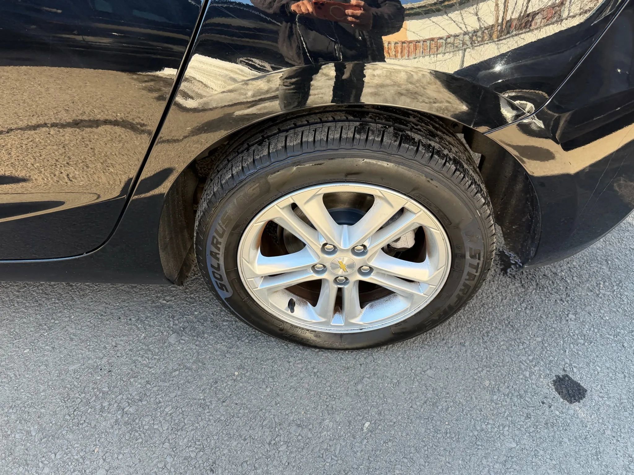 Used 2017 Chevrolet Cruze LT w/ Convenience Package image 9