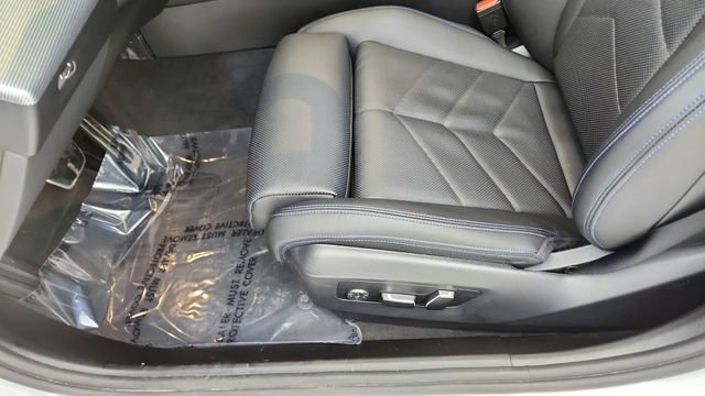 Used 2025 BMW i5 xDrive40 w/ M Sport Package image 34
