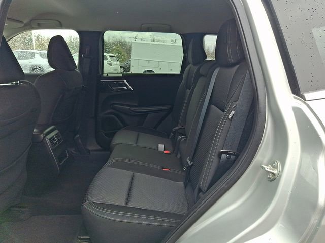 Used 2022 Mitsubishi Outlander ES image 10