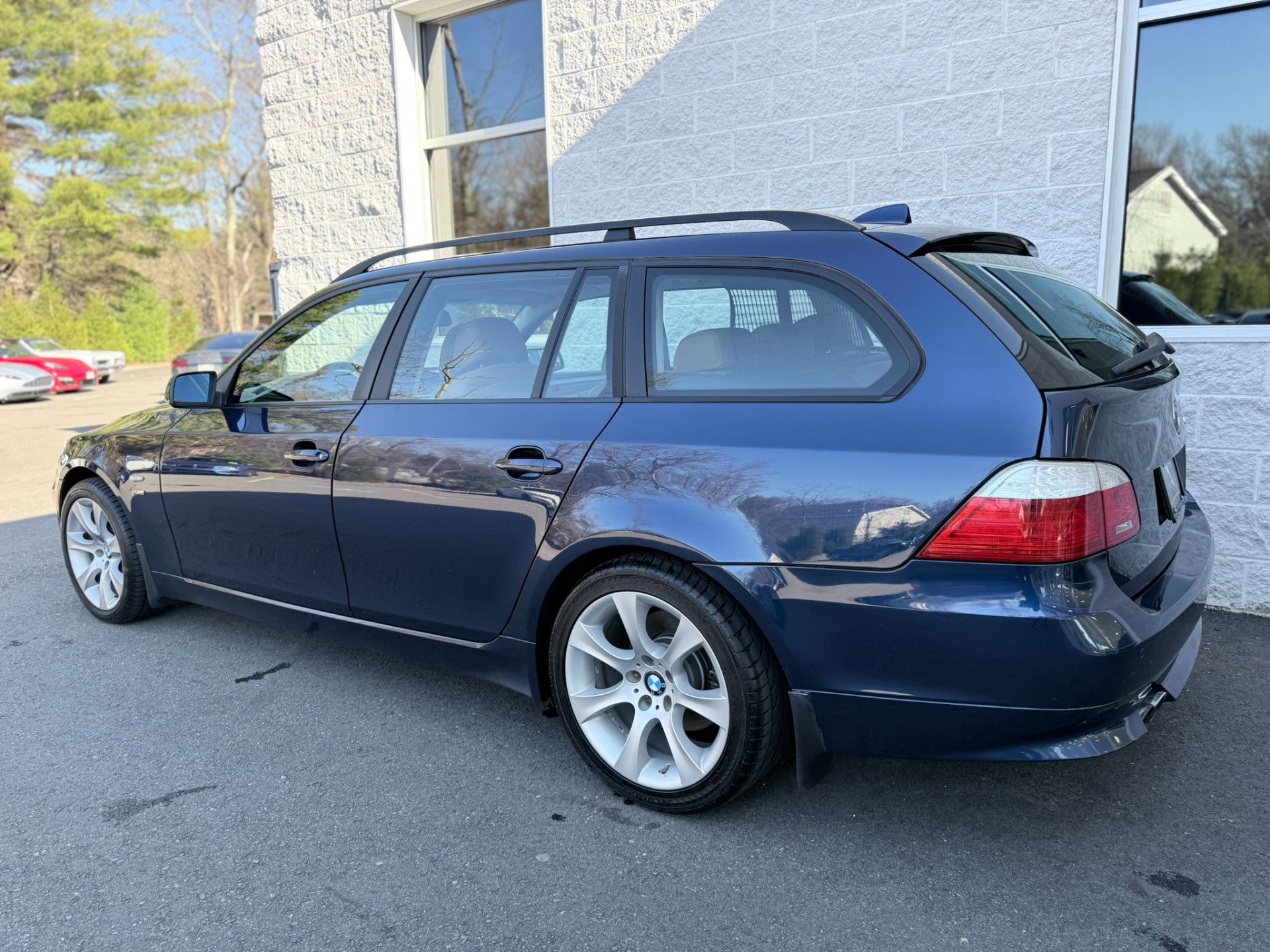Used 2009 BMW 535i xDrive Wagon image 7