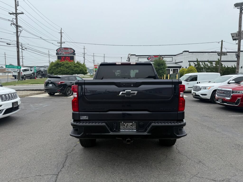 Used 2024 Chevrolet Silverado 1500 Custom Trail Boss w/ LPO, Dark Essentials Package AWD/4WD image 6