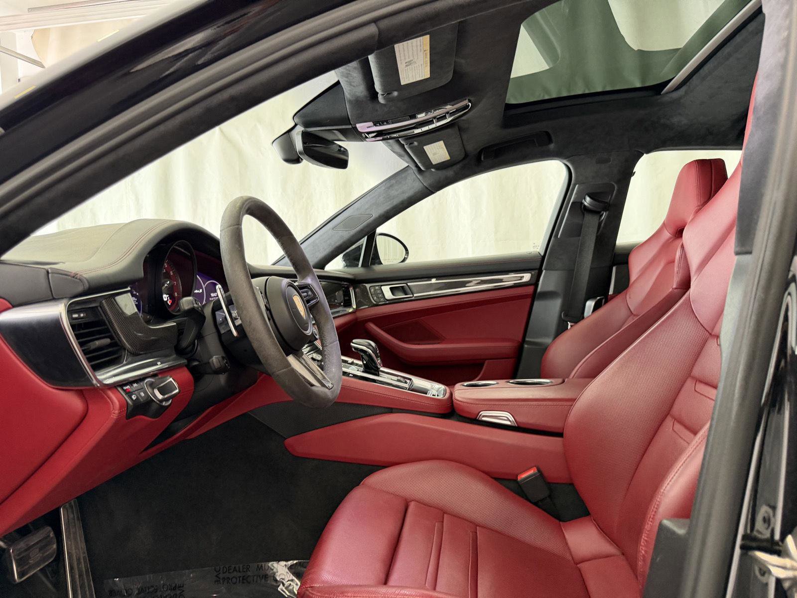 Used 2022 Porsche Panamera Turbo S image 5