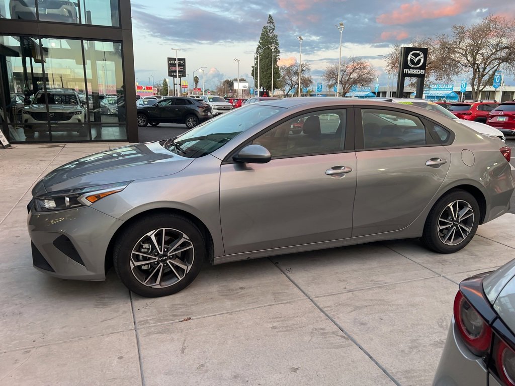 Used 2022 Kia Forte LXS image 11