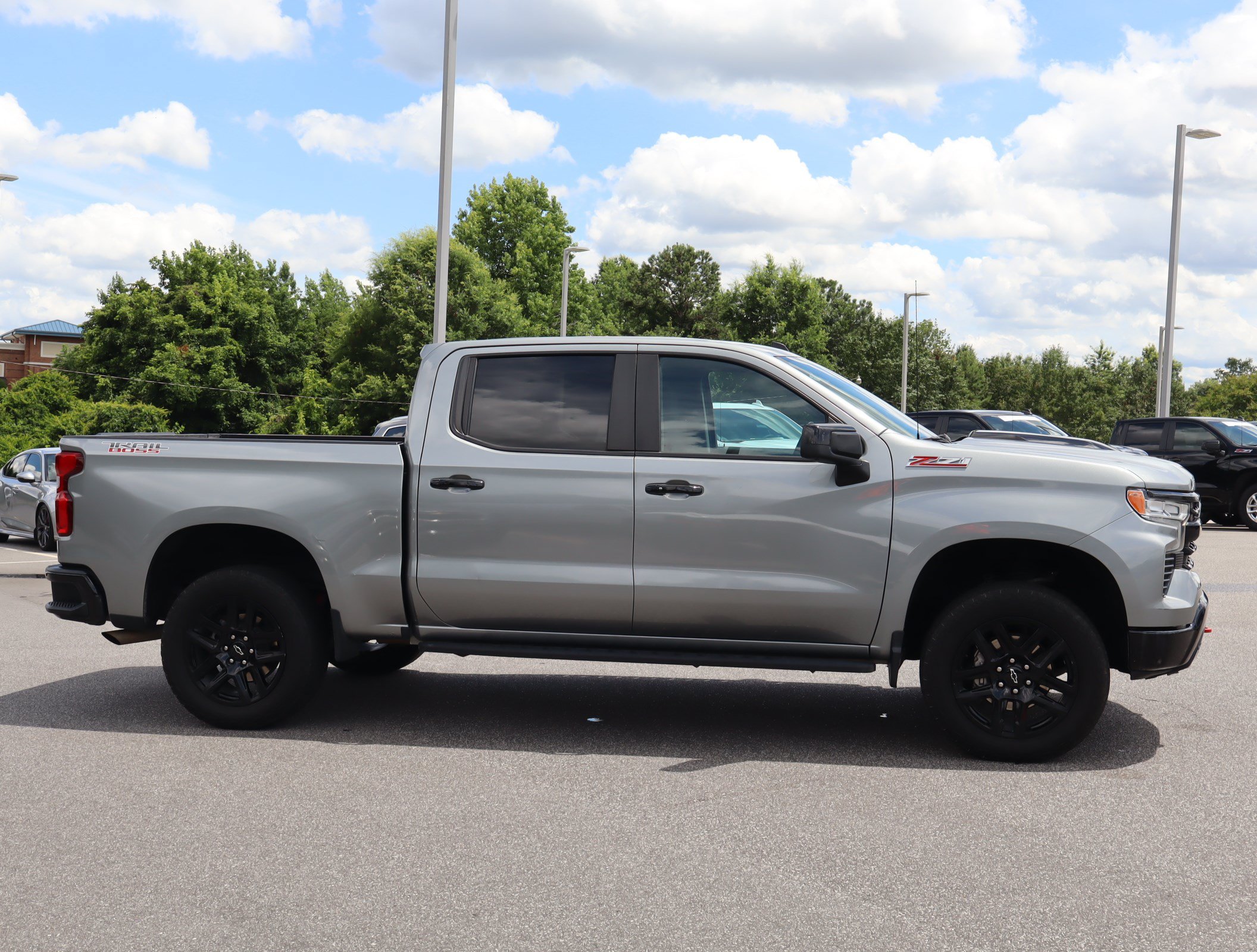 Used 2023 Chevrolet Silverado 1500 LT Trail Boss w/ Protection Package AWD/4WD image 10