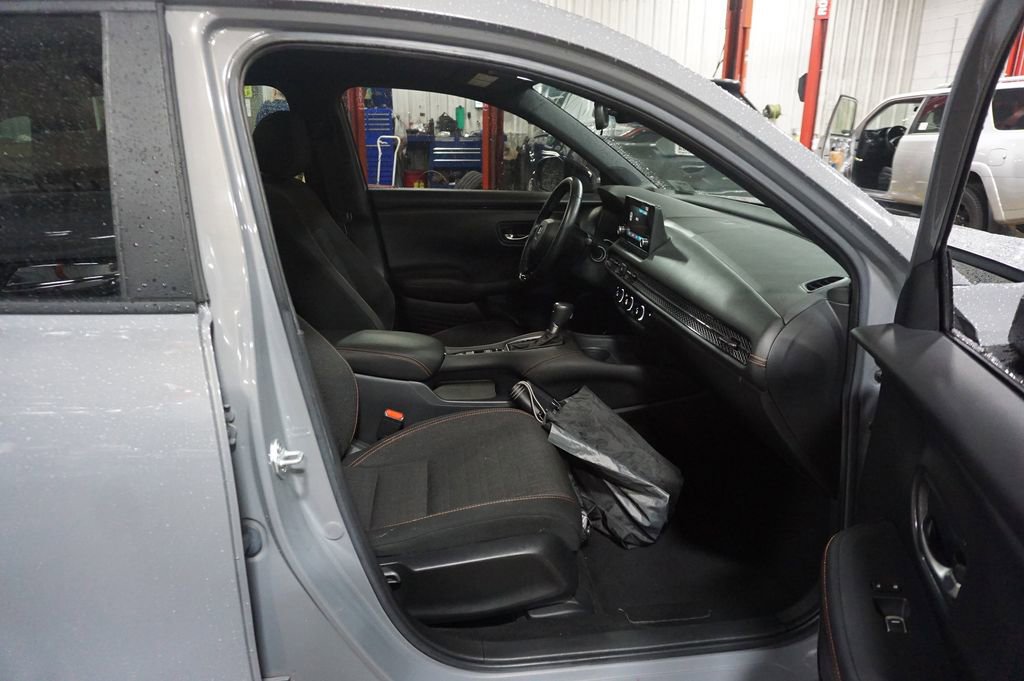 Used 2023 Honda HR-V Sport image 13