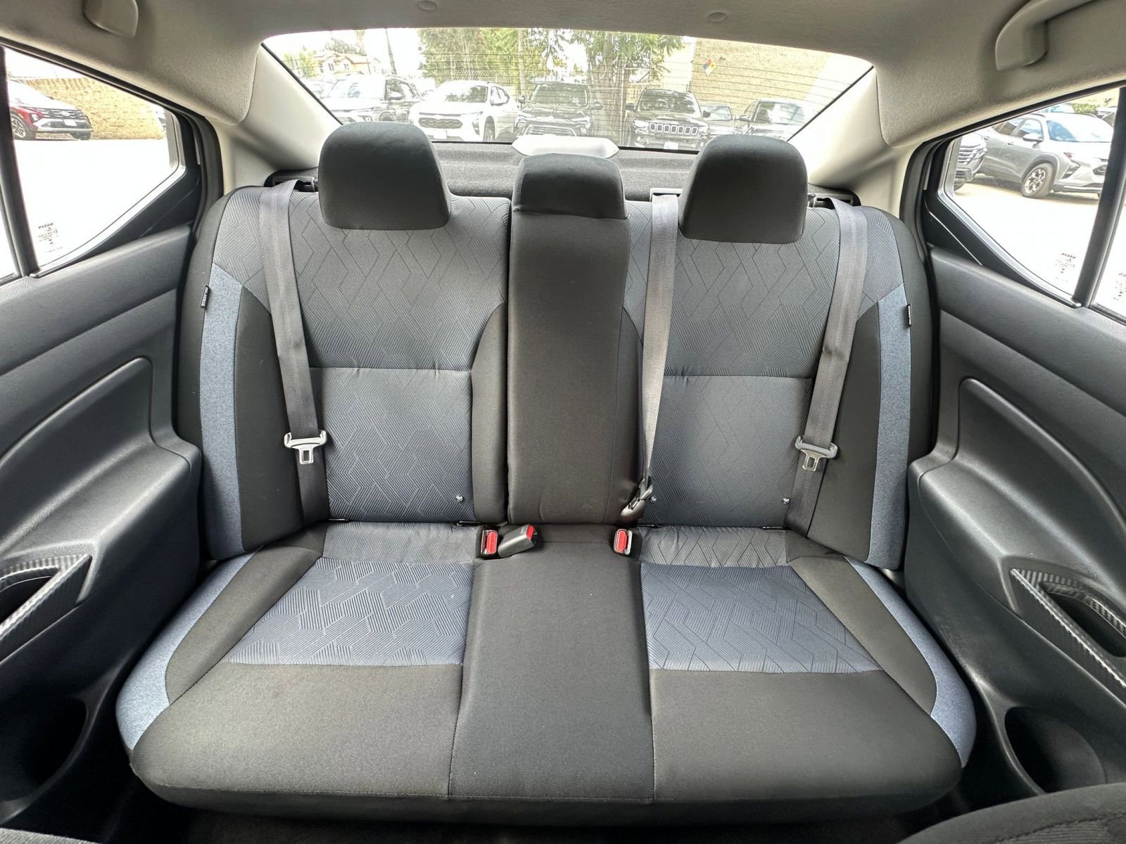 Used 2025 Nissan Versa SV FWD image 36
